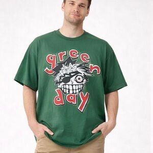 Green Day “The Saviors Tour” 2024 T-Shirt – XL